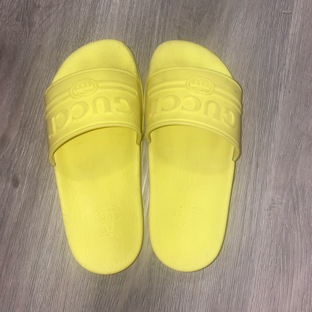 Authentic girls Gucci slides